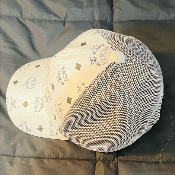 MCM Logo Baseball Cap - Picture 6 of 7